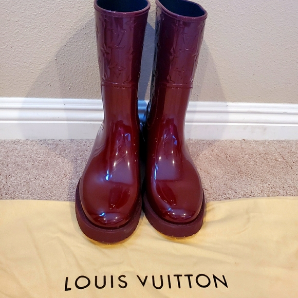 Louis Vuitton Drops Flat Half Boot